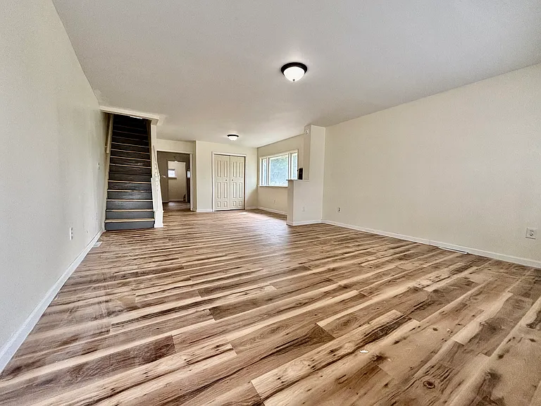 141 Horton St — Photo 3