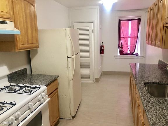 2nd image of 4724 Longshore Ave APT 1