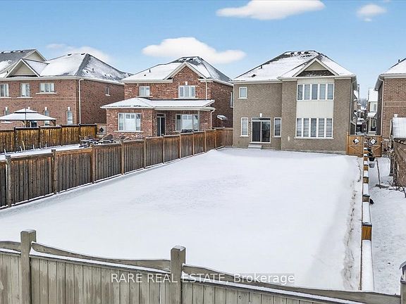 3rd image of 53 Rugman Cres