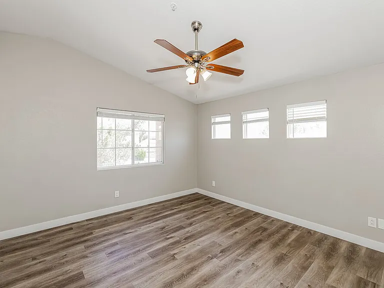 3010 Sunrise Bay Ave — Photo 9