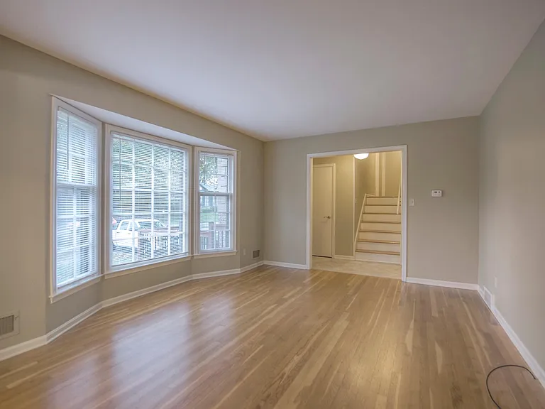 9404 Delmar St — Photo 3