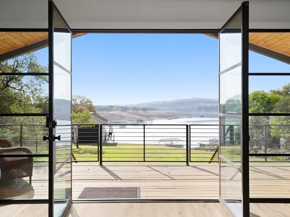 1405 Cat Hollow Club Dr, Spicewood, TX 78669