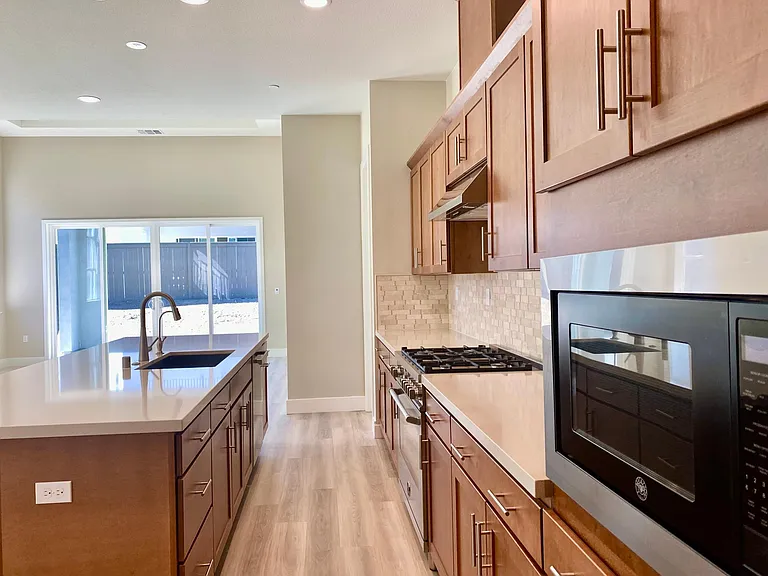 3010 S Rio Grande Dr — Photo 5