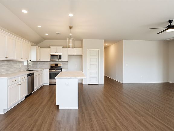 3rd image of 7544 E 159th St S #159