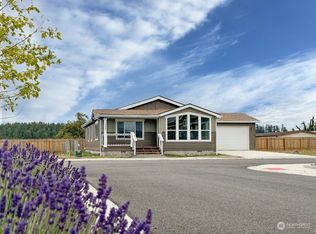 968 N Violet Ave, Sequim, WA 98382