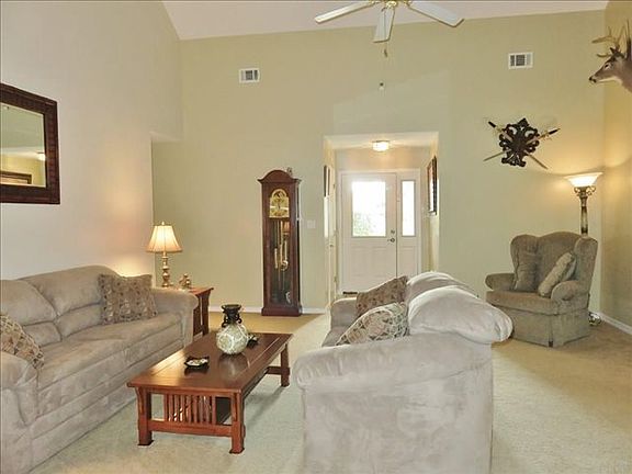 3rd image of 2474 Houston Cir