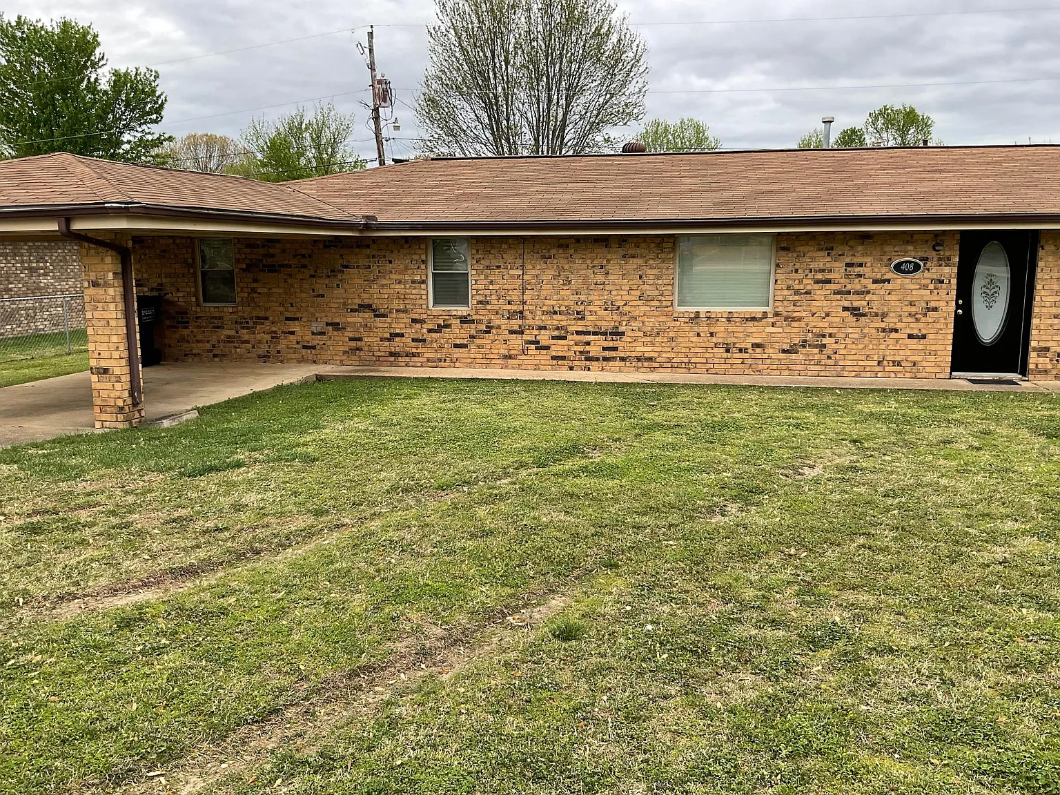 3 bed, 1179 sqft, $1,200 — Photo 2