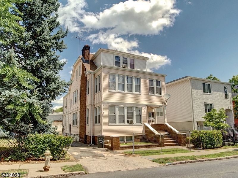 1st image of 310 Tremont Ave