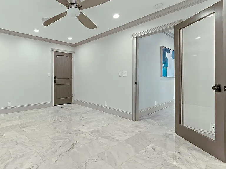 5721 W Prospect Dr — Photo 28