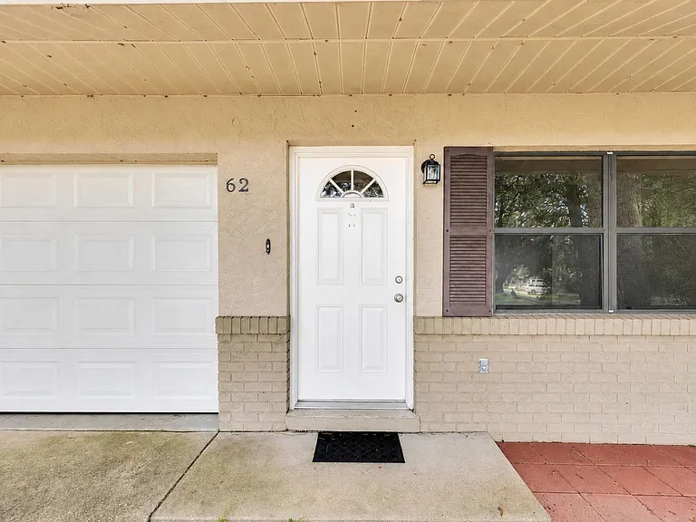 62 Teak Loop — Photo 2