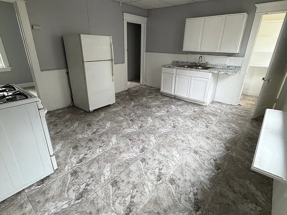 65 Pulaski St #1 & 2
