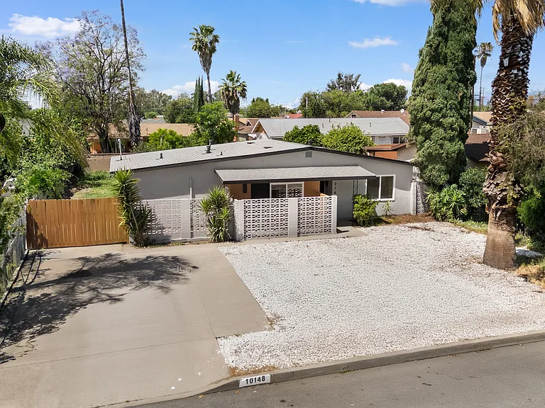10148 Felipe Ave — Photo 1
