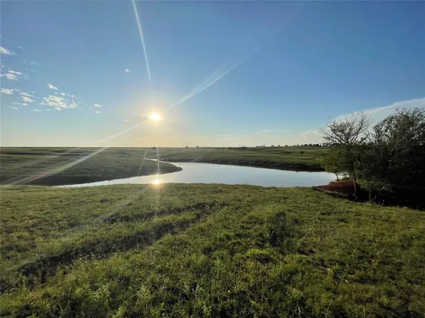 1220 East Rd, Sentinel, OK 73664