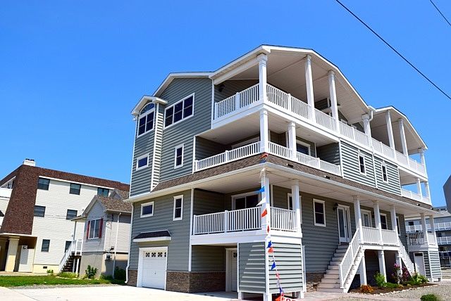 2nd image of 33 35th St
