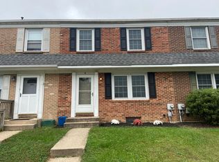 4 Townview Dr, West Grove, PA 19390