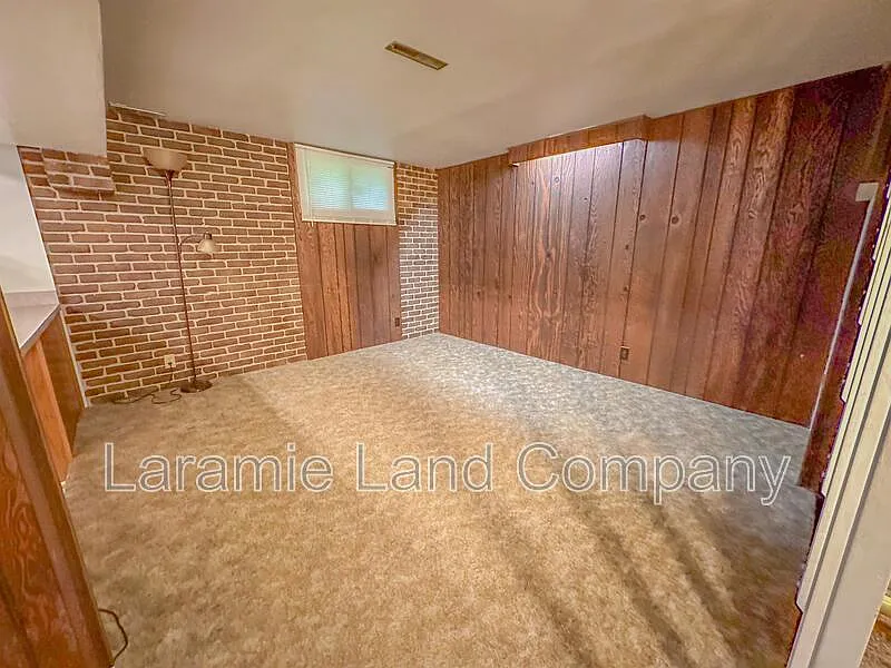 2 bed, 1.0 bath, $900 — Photo 2