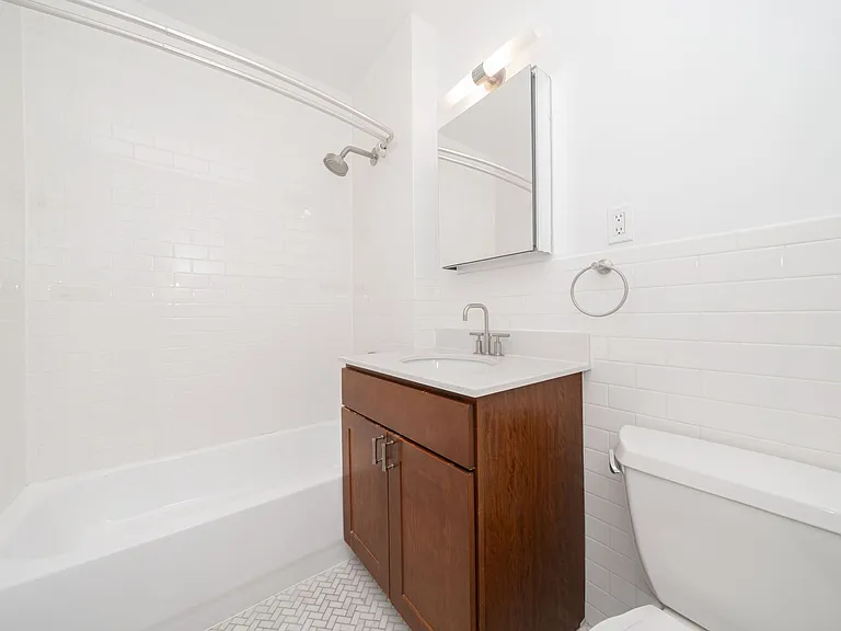 75-25 153rd St #710 — Photo 9