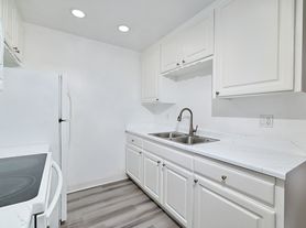 Pine Vista Apartments