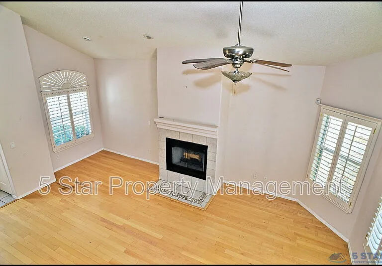 1560 Via Appia St — Photo 10