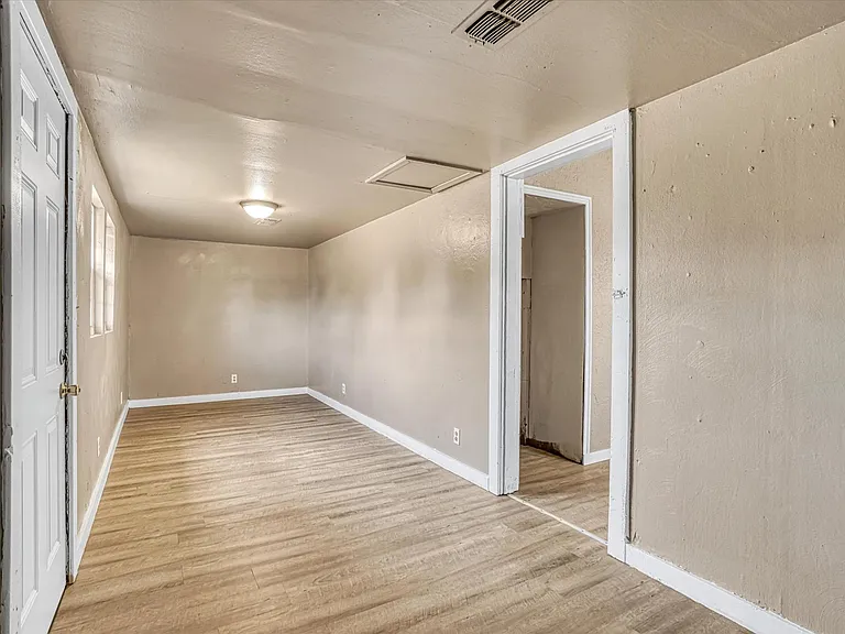 1508 N Crain St — Photo 6