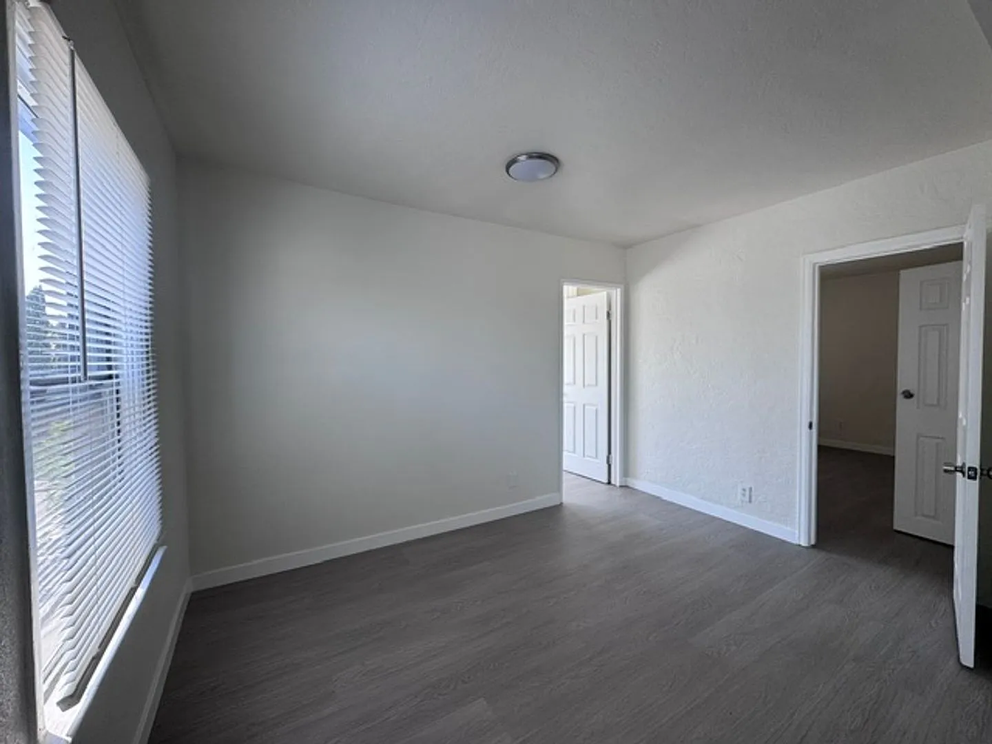 1022-1028 Martin Luther King Jr Ave — Photo 3