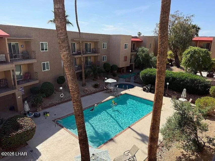 1 bed, 1.0 bath, 600 sqft, $1,000 — Photo 2