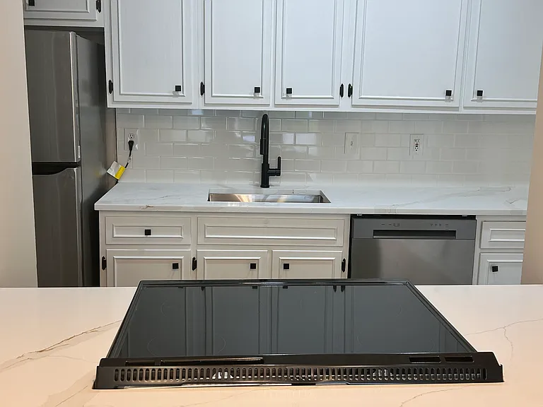 215 E Chelsea Cir — Photo 4