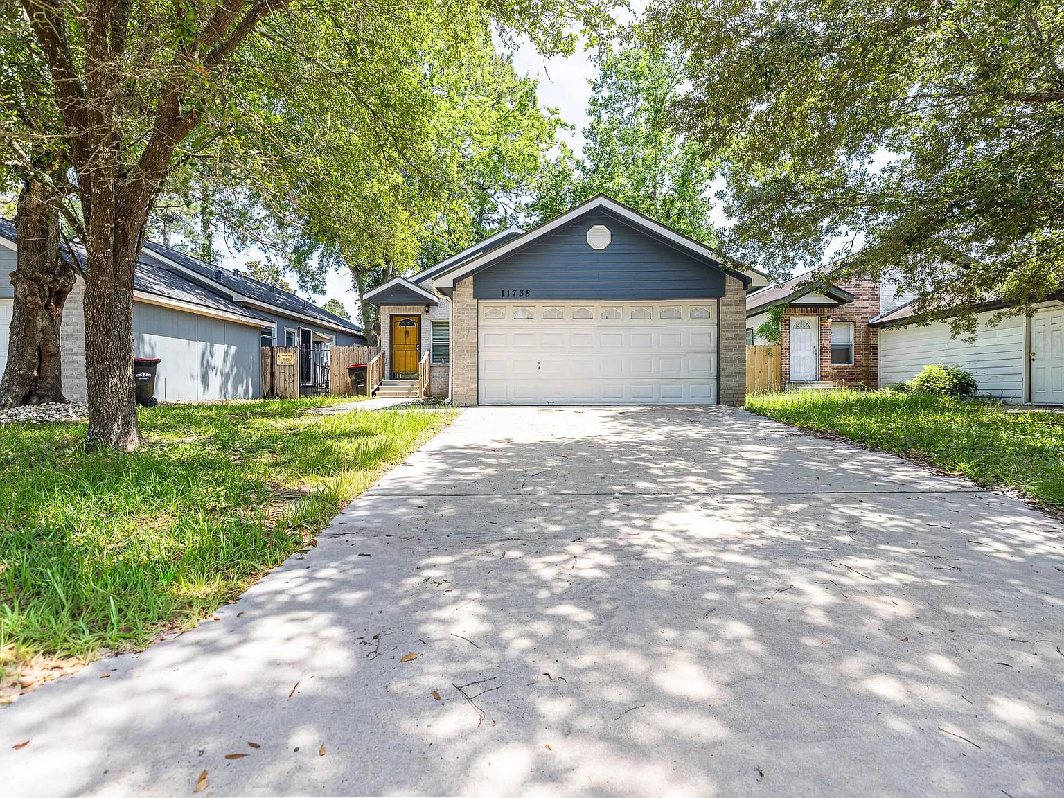 3 bed, 2.0 bath, 1232 sqft, $1,900 — Photo 2