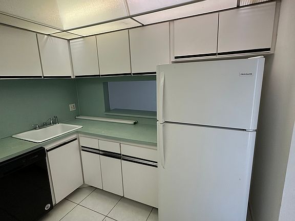 4th image of 12009 Poinciana Blvd Unit 206