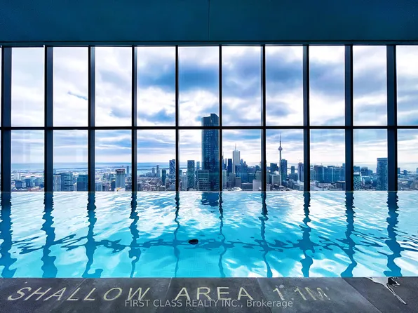 7 Grenville St, Toronto, ON