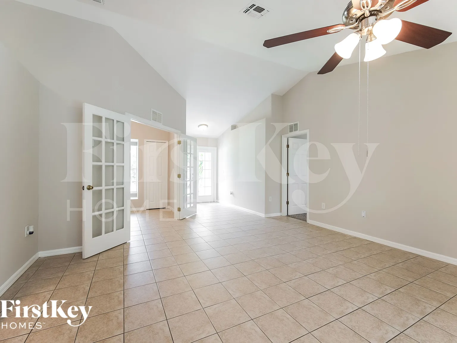3 bed, 2.0 bath, 1698 sqft, $1,815 — Photo 4