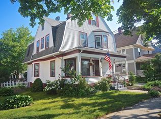 127 Massasoit Ave, Cranston, RI 02905