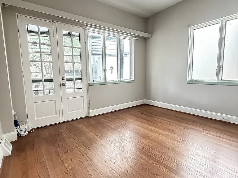 22 E Hamilton St — Photo 8
