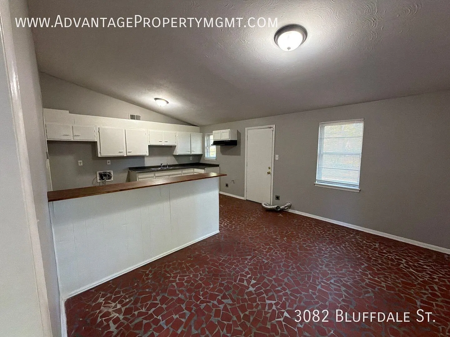 3082 Bluffdale St. Memphis, TN 38118 — Photo 3