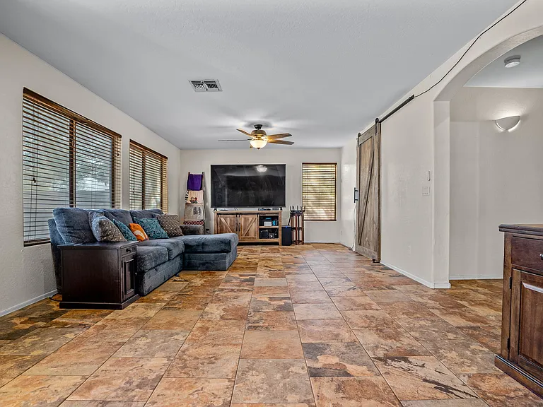 3299 E Boston St — Photo 18