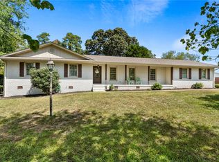 210 Robin Dr, Anderson, SC 29621