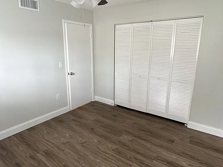 Citadel Apartments of Sarasota — Photo 22