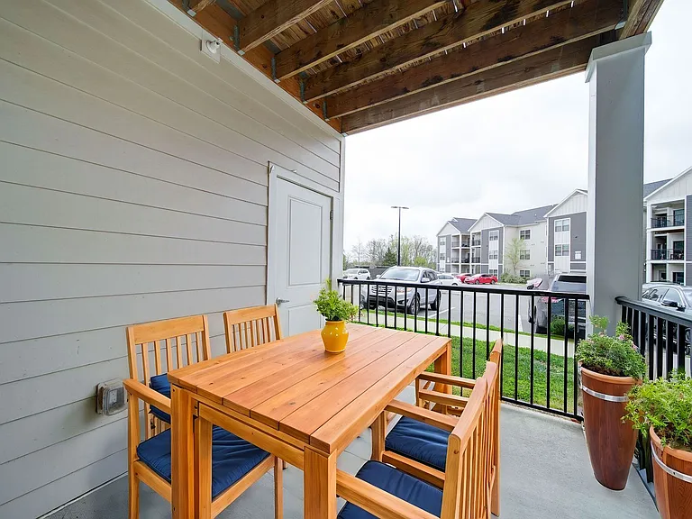Hyde Glen Apartments — Photo 12