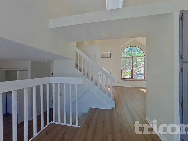 6570 Stonehedge Dr — Photo 5