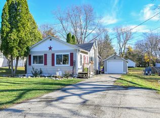 313 N Church St, Darien, WI 53114