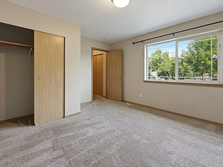 2440 Boulevard Heights Loop SE — Photo 32