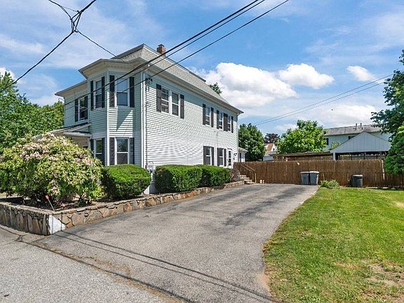 4th image of 41 Becker Ave