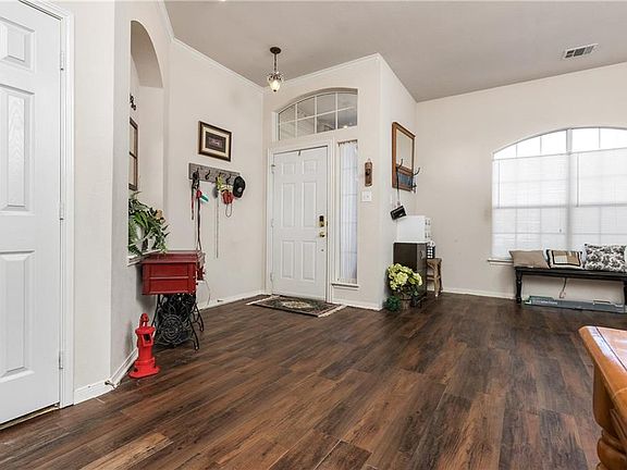 4th image of 2509 Brandywine Dr