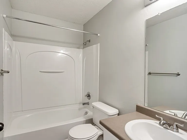 362 S 1230 W — Photo 15