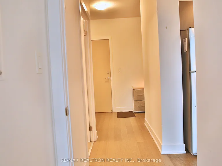 1486 Bathurst St #303 — Photo 12