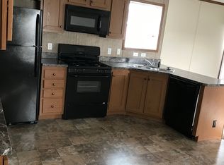 82 Quail Ct, Grand Blanc, MI 48439