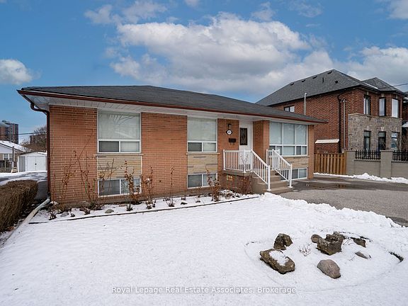 2nd image of 2874 Weston Rd S