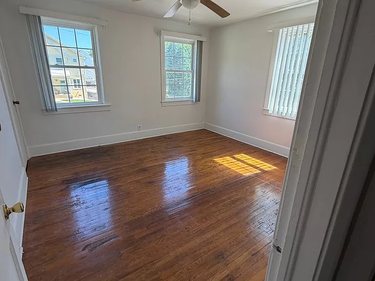 3105d — Photo 13