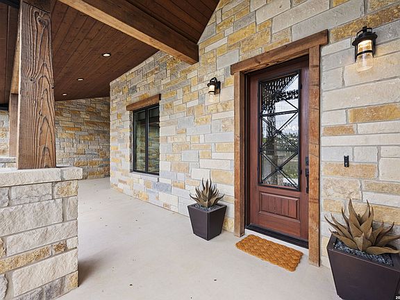 5th image of 1119 Sunrise Place