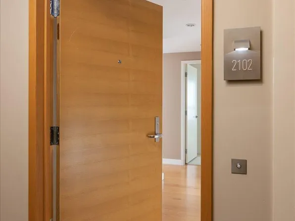 1441 9th Ave Unit 2102, San Diego, CA 92101